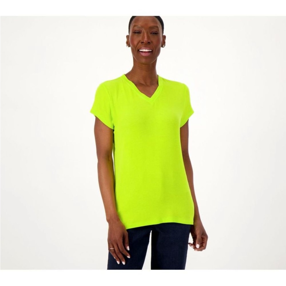 Women with Control Bright Lime V-Neck Women's Top

Attitudes by Renee